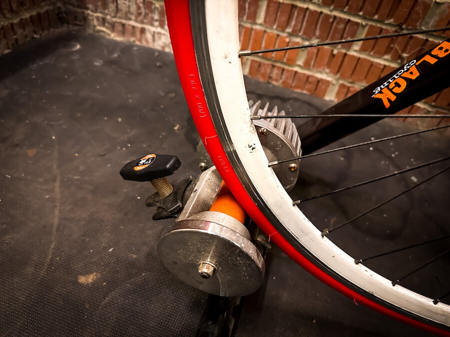 Special or Normal Tire on a Bike Trainer Images Video