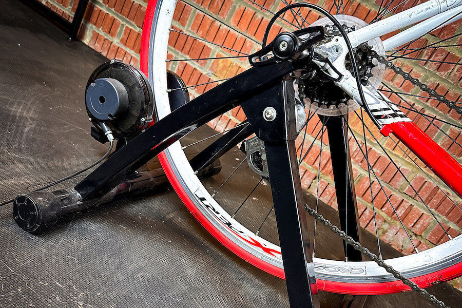 Fluid vs. Magnetic Bike Trainers A Detailed Comparison